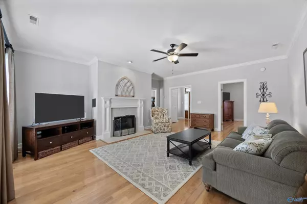 Owens Cross Roads, AL 35763,3105 Waterman Drive SE