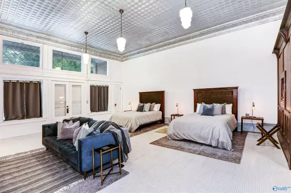 New Market, AL 35761,1743 New Market Road