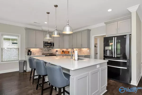 Owens Cross Roads, AL 35763,7514 Flint Crossing Circle