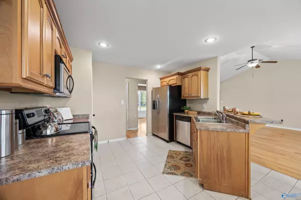 Toney, AL 35773,102 Landings Way Drive