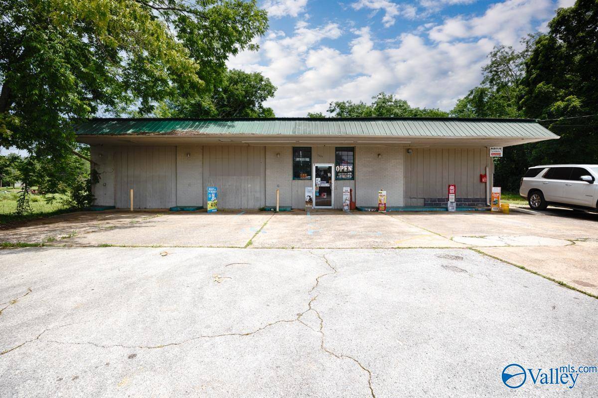 5324 Winchester Road, New Market, AL 35761