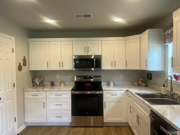 Attalla, AL 35954,1006 SW 6th Street