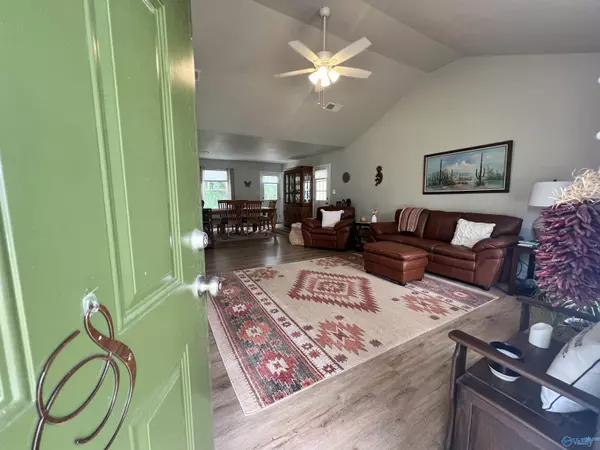 Attalla, AL 35954,1006 SW 6th Street