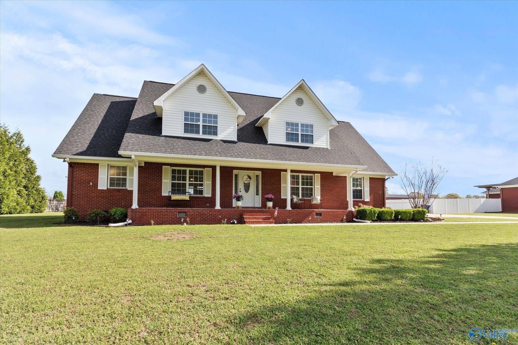1032 East Main Street, Albertville, AL 35951
