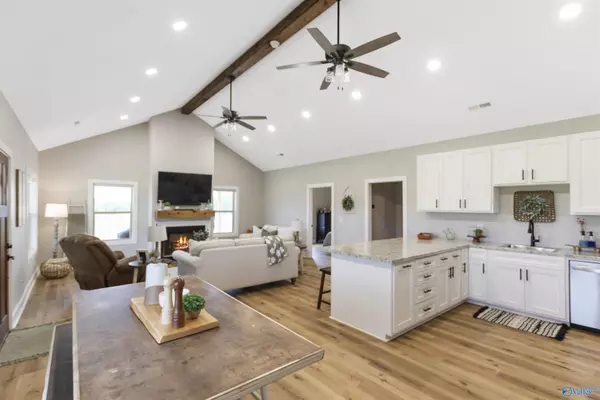 1920 County Road 1807, Arab, AL 35016