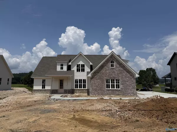 306 Lake Creek Drive, Guntersville, AL 35976