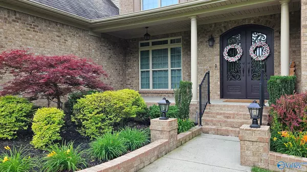 Huntsville, AL 35803,10 Verdant Circle SE