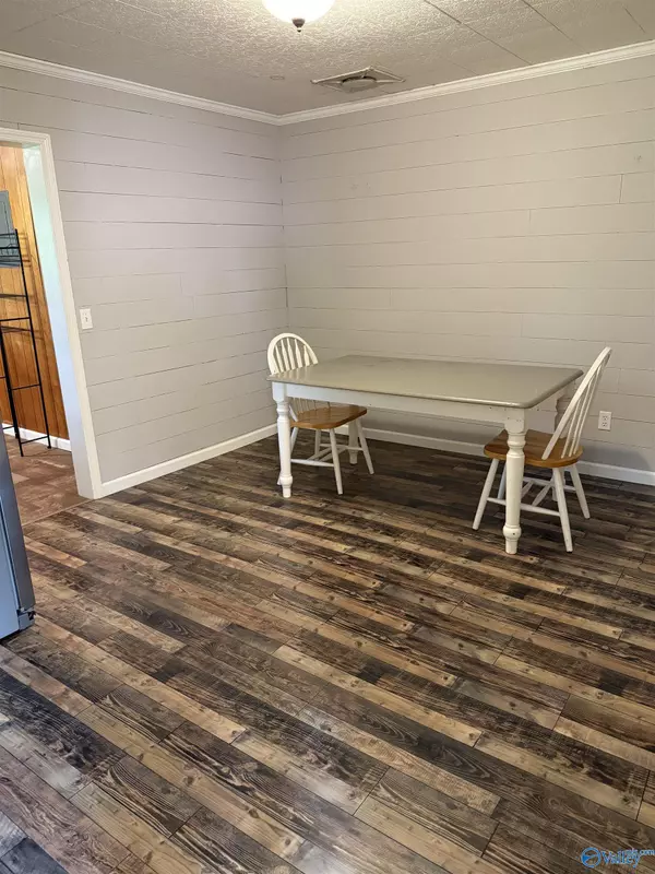 Boaz, AL 35956,6595 Sardis Road