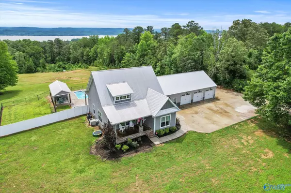 1700 Columbus City Road, Scottsboro, AL 35769