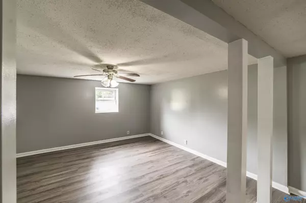 Huntsville, AL 35805,3818 Pinedale Drive SW