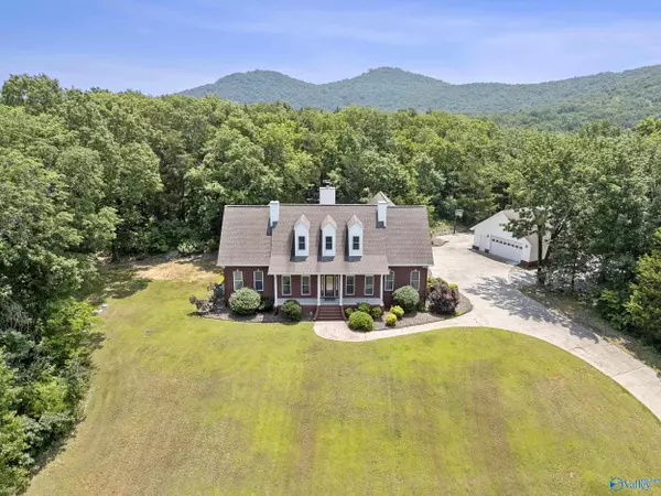 Laceys Spring, AL 35754,302 Lipscomb Circle