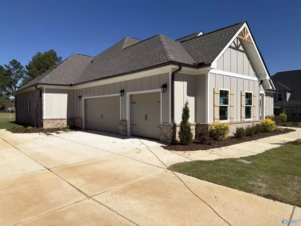 Athens, AL 35613,22411 Players Lane