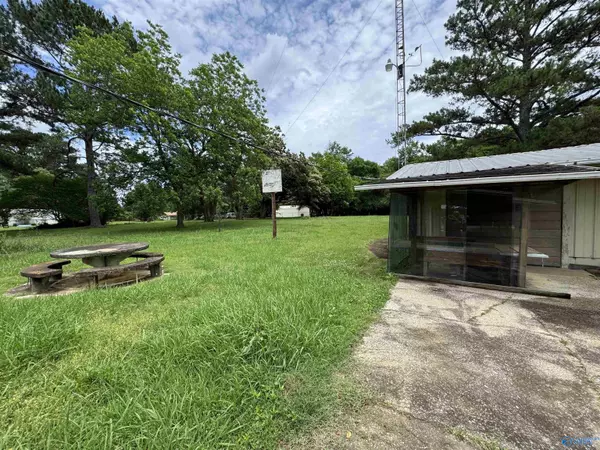 Gadsden, AL 35901,1342 Anderson Road