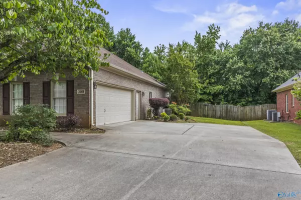 Harvest, AL 35749,308 Blue Creek Drive