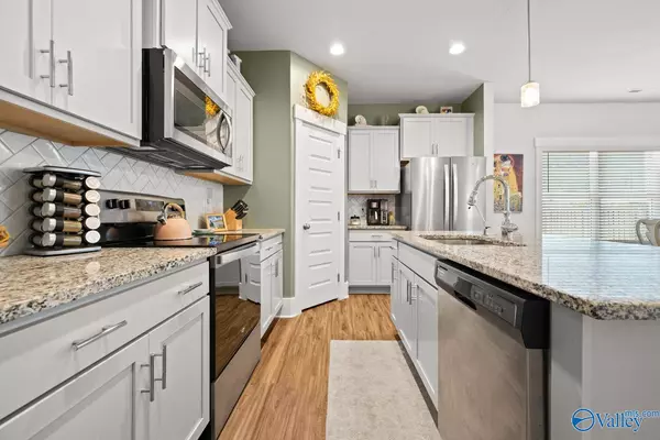 Owens Cross Roads, AL 35763,9130 Monteagle Boulevard