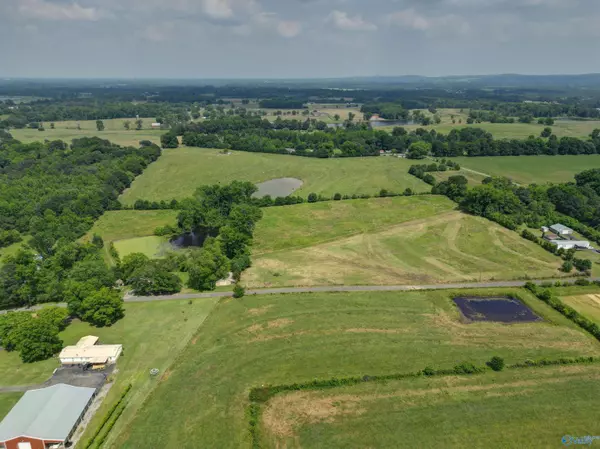 Horton, AL 35980,577 Strange Road