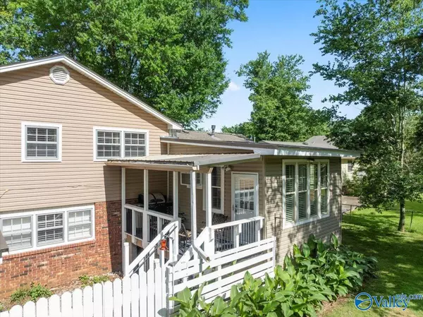 Huntsville, AL 35810,6304 Cedar Point Drive