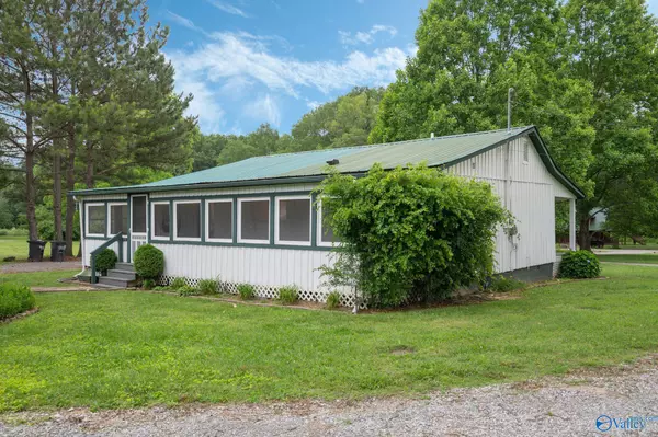 Elora, TN 37328,408 Elora Road