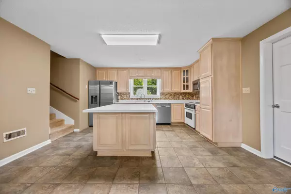 Somerville, AL 35670,46 Bluff City Road