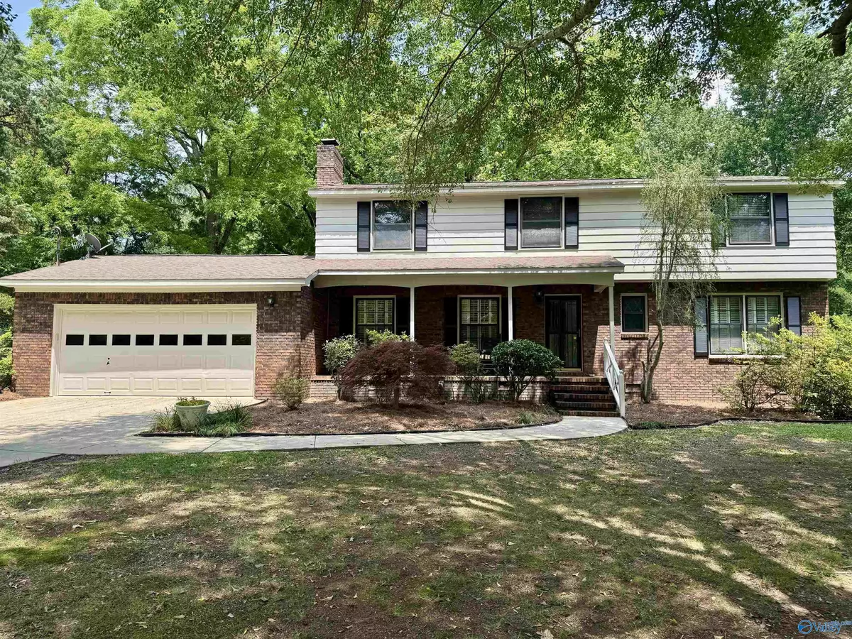 Boaz, AL 35957,332 S Main Street