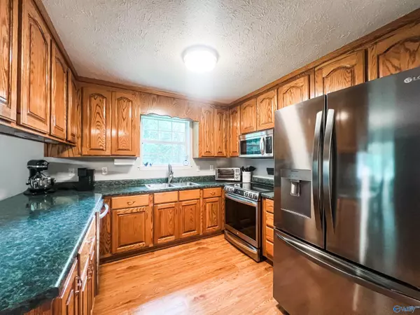 Rainbow City, AL 35906,194 Hood Road