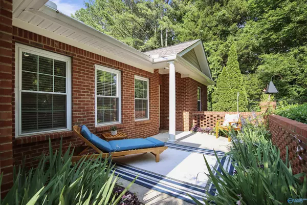 Huntsville, AL 35802,84 SE Valley Way Circle SE #42