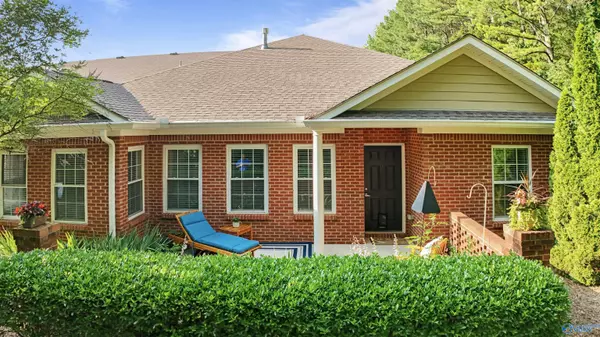 84 SE Valley Way Circle SE #42, Huntsville, AL 35802