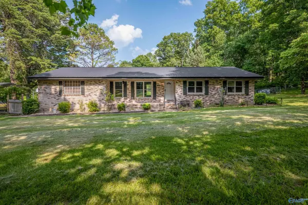 1305 Beason Gap Road NE, Fort Payne, AL 35967