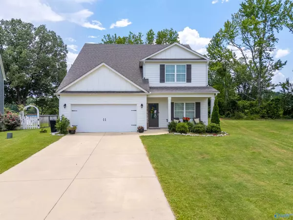 114 Waterford Lane, Gadsden, AL 35904