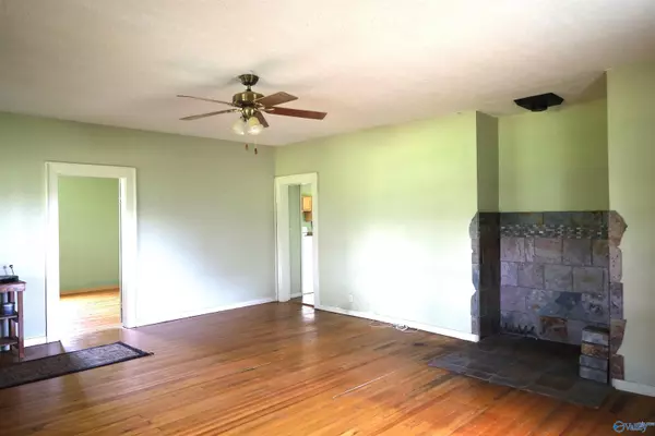 Hollywood, AL 35752,292 County Road 46