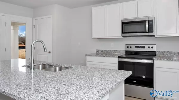 Owens Cross Roads, AL 35763,9949 Sequoyah Cove Drive SE