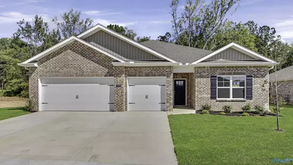 7070 Regency Lane SE, Gurley, AL 35748