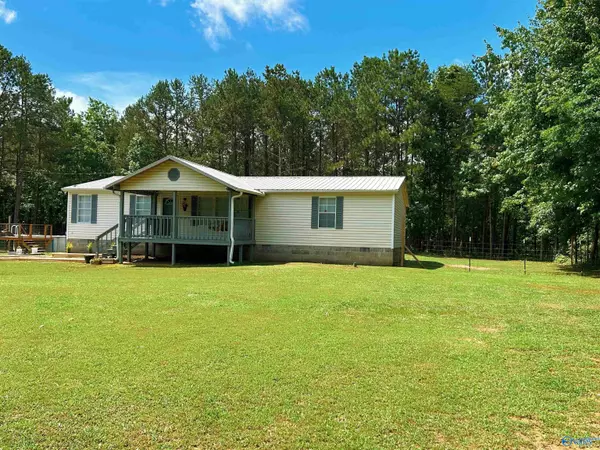 Flat Rock, AL 35966,181 County Road 814