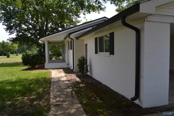 Gadsden, AL 35901,3720 Tidmore Bend Road