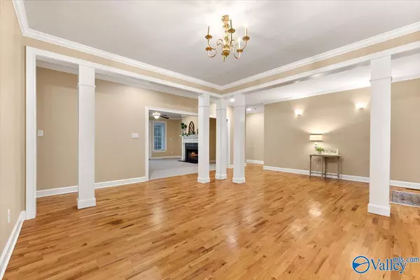 Huntsville, AL 35811,290 River Cove Road