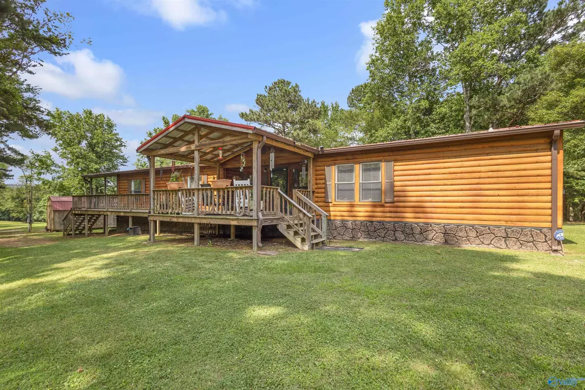 Falkville, AL 35622,814 Holmes Drake Road