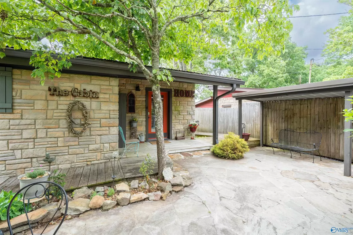 Mentone, AL 35984,16565 County Road 89