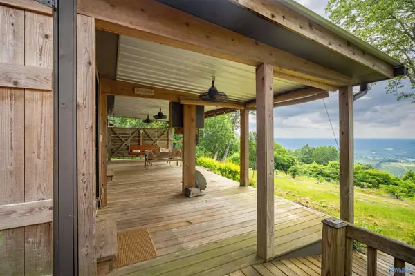 Mentone, AL 35984,16565 County Road 89