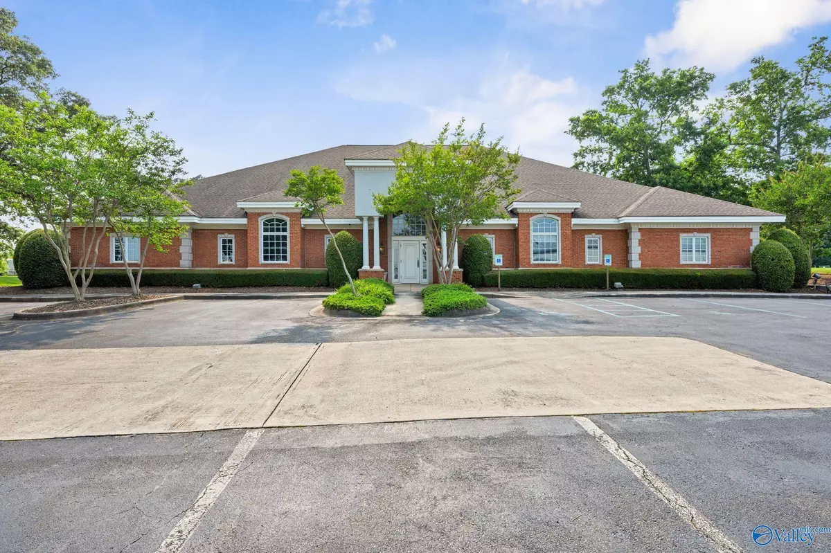 Madison, AL 35758,8191 Madison Blvd #C