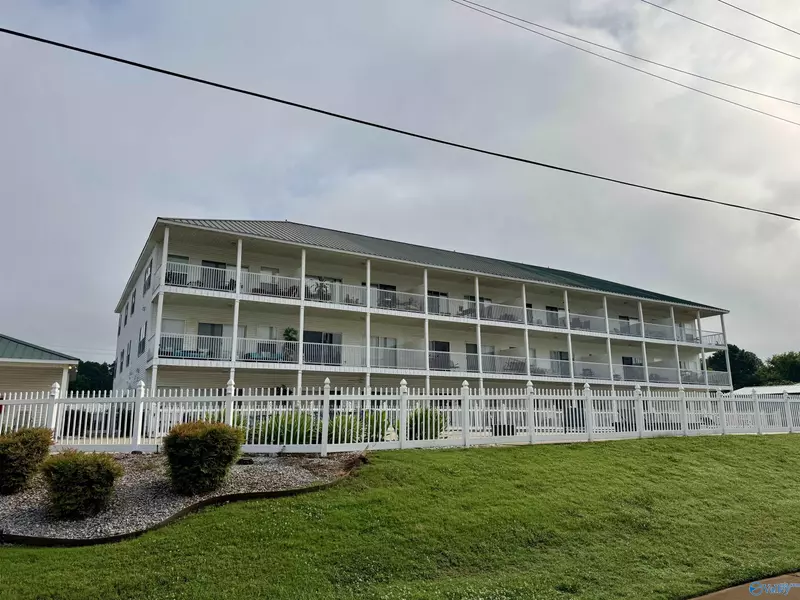 5835 Bay Village Drive #205, Athens, AL 35611