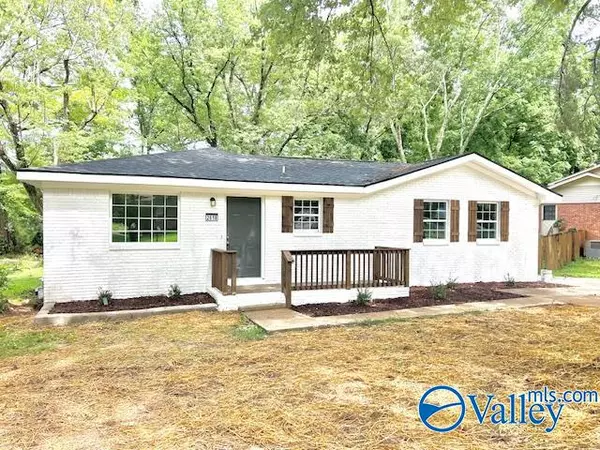 2618 NW Mountain Park Circle, Huntsville, AL 35810