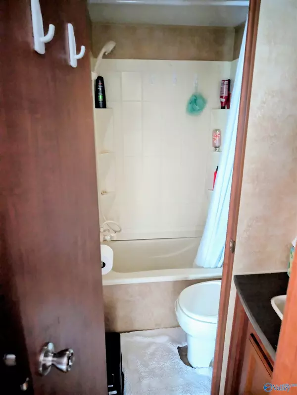 Leesburg, AL 35983,631 County Road 146