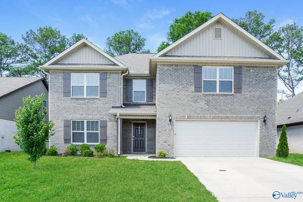 103 Waltrip Drive, Owens Cross Roads, AL 35773