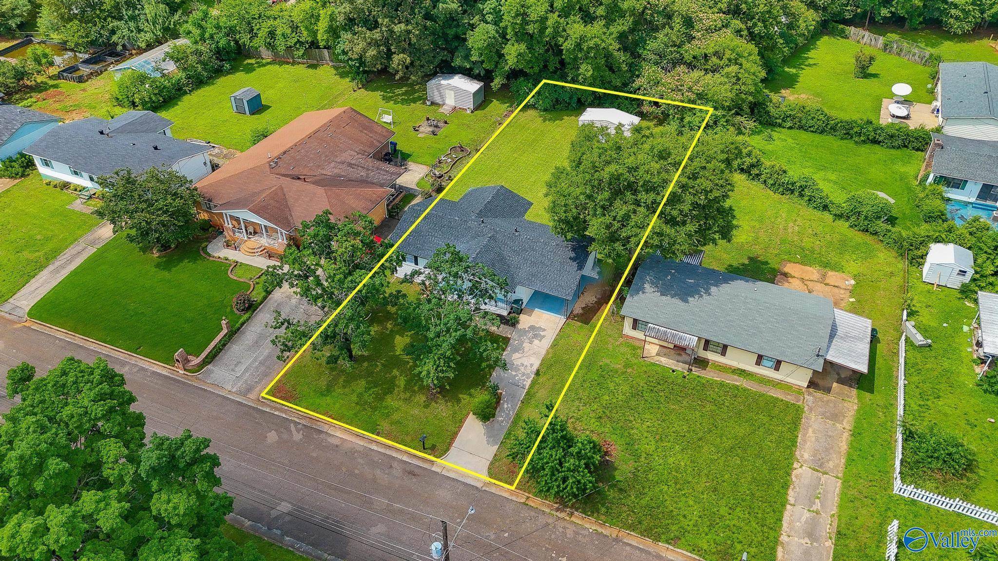 629 Dawson Terrace NW, Huntsville, AL 35811
