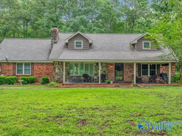 140 Johnson Avenue, Boaz, AL 35956