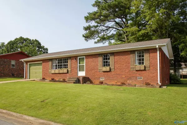 1808 Nassau Boulevard, Florence, AL 35630