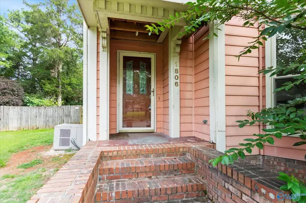 Huntsville, AL 35806,1806 Hollytree Drive NW