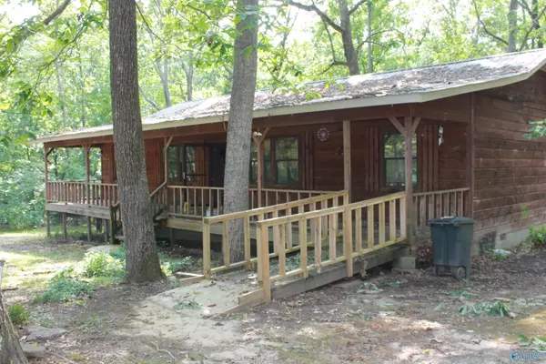 654 County Road 1219, Falkville, AL 35622