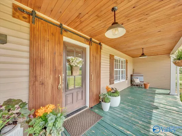 Crossville, AL 35962,263 County Road 384