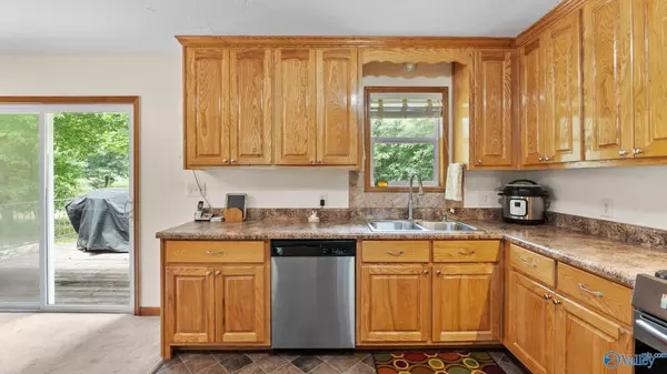 Collinsville, AL 35961,479 County Road 1